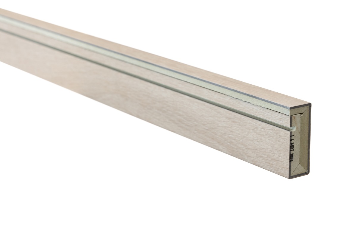 Floer Trap Overzettreden – Onbehandeld Eiken Neuslijst