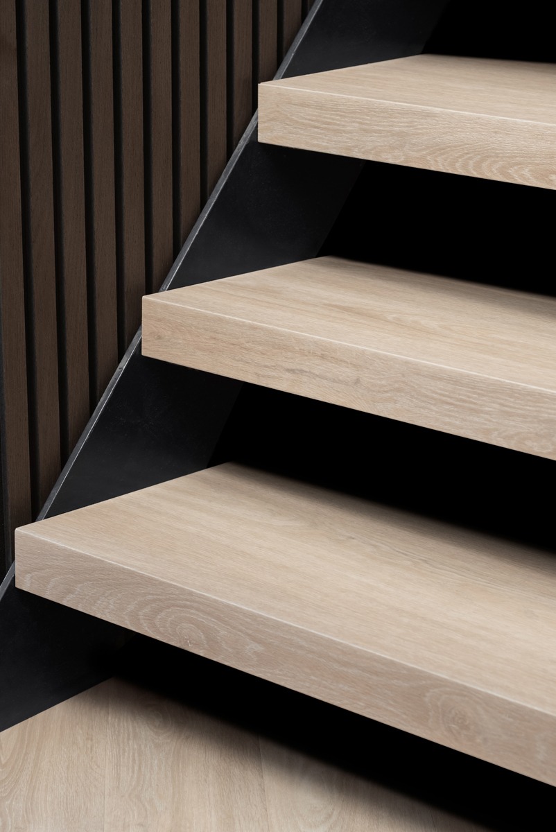 Floer Trap Overzettreden – Onbehandeld Eiken