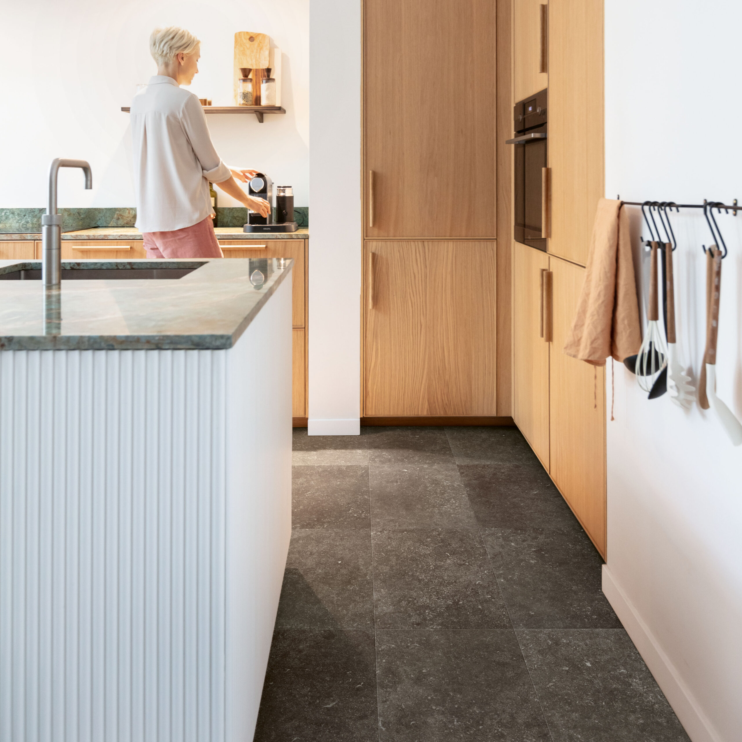 MUS5484 Interior02 Square HR scaled